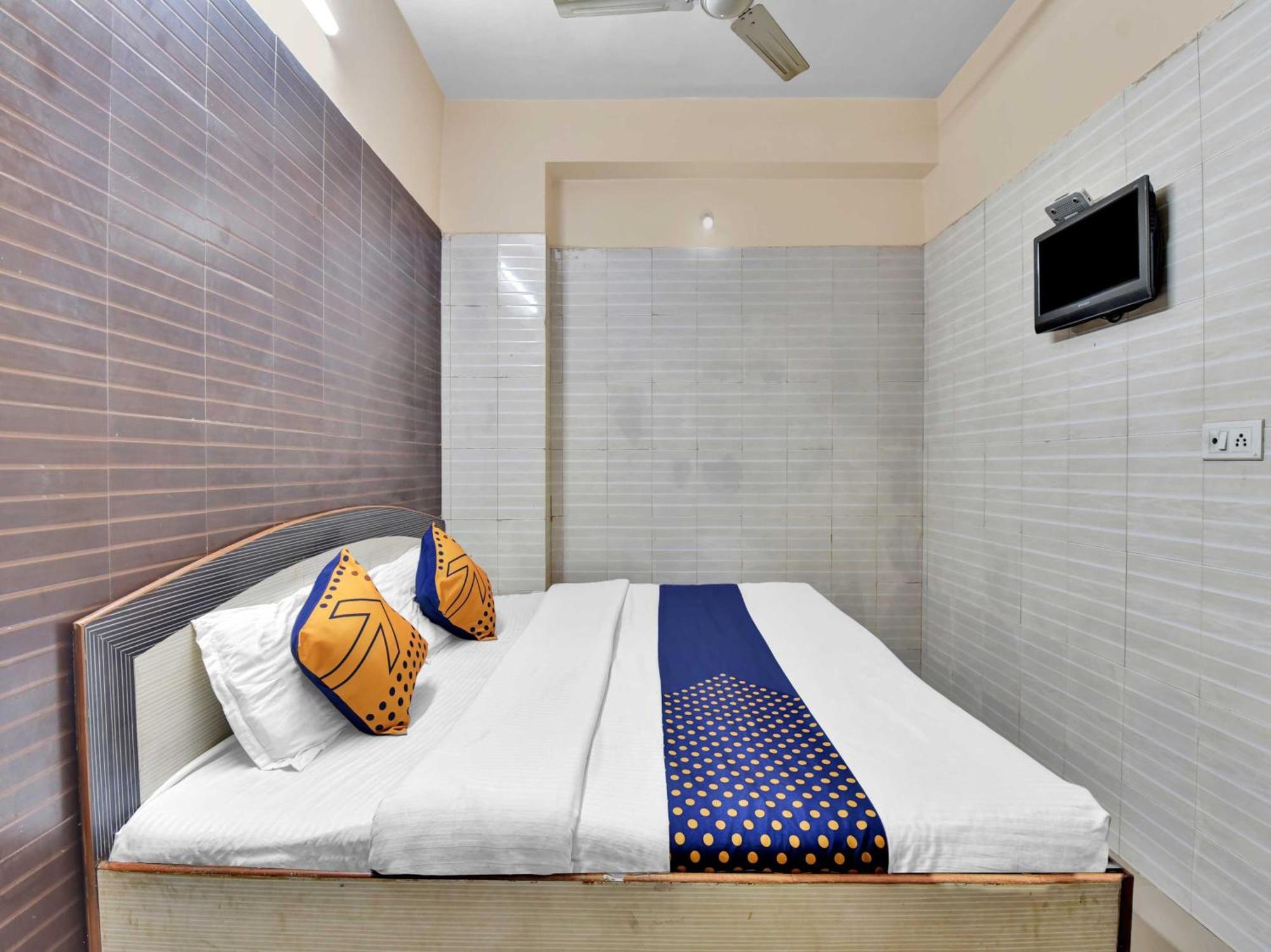 Oyo 85212 Hotel Vaibhav 阿杰梅尔 外观 照片