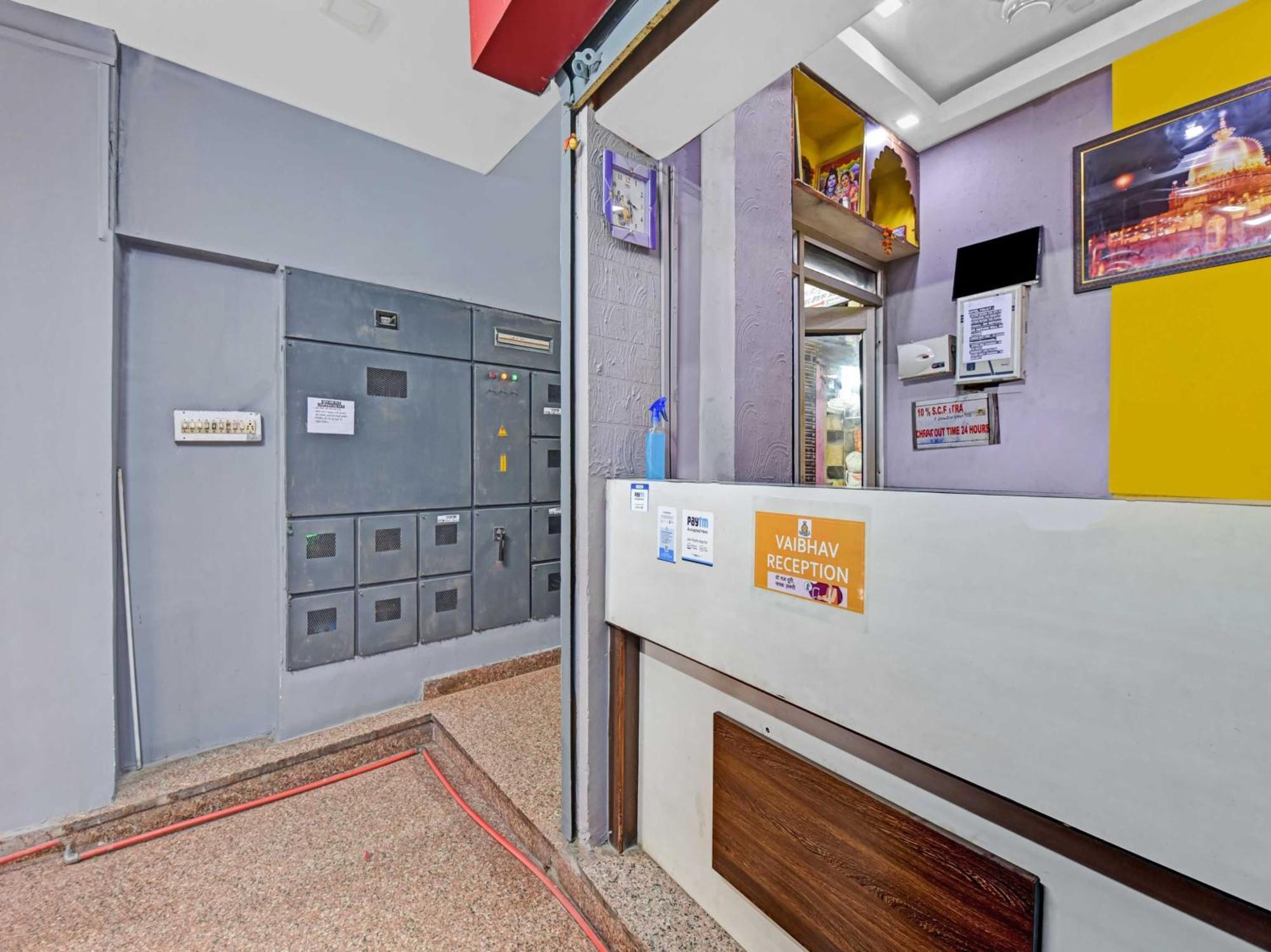 Oyo 85212 Hotel Vaibhav 阿杰梅尔 外观 照片